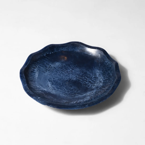 Elegante Plato Redondo de Resina Hecho a Mano, Ecológico y Duradero, con Acabado Brillante, Diseño de Lujo, Ideal para Fiestas, Organización y Regalos - Product Image 1