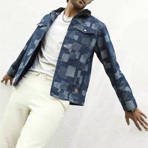 Veste en jean pour homme avec logo personnalisé imprimé, design patchwork sur le devant, écologique, respirante, collection hiver vintage - Product Image 1