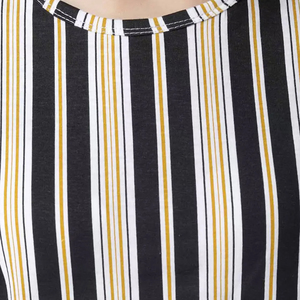 Conjunto de 2 piezas de punto a rayas para mujer, cuello redondo, manga corta, informal, primavera, verano, transpirable, top de algodón y pantalones cortos - Product Image 6