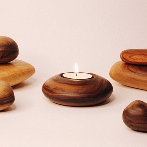 Porte-bougie en bois fait main par un designer, qualité supérieure, décoration d'intérieur pour les intérieurs modernes - Product Image 4