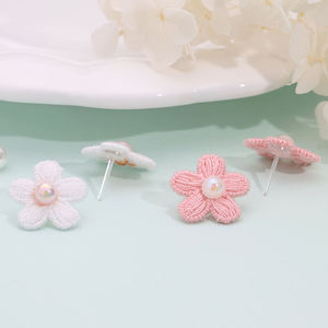 ต่างหูงานปักลูกปัดสไตล์วินเทจ ประดับด้วยลูกปัดแก้ว 100% ตัวเรือนสแตนเลส สีสันสดใส เหมาะสำหรับงานปาร์ตี้ - Product Image 3