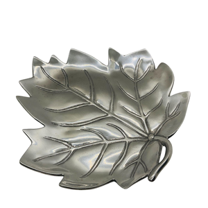 Plato Decorativo de Metal con Forma de Hoja, Hecho a Mano, Pulido, con Diseño de Plantas, Estilo Glamuroso, Platos y Vajilla, Plato para Servir Comida y Bocadillos - Product Image 6