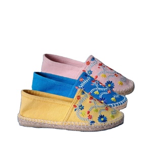 BD รองเท้าผู้หญิงพื้นในผ้าใบที่เป็นมิตรต่อสิ่งแวดล้อม, พื้นรองเท้าทำจากผ้าแคนวาสที่ตกแต่งอย่างดีสวมใส่สบายหนักอย่างยั่งยืน - Product Image 4