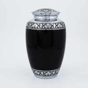 Urne funéraire artisanale en laiton massif pour cendres humaines adultes, finition cuivre élégante, pot commémoratif, récipient de sépulture - Product Image 2