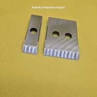 Lame de pelletiseur en acier inoxydable de qualité supérieure, fabricant Radhika Enterprise International, machine à travailler le bois, garantie de 6 mois