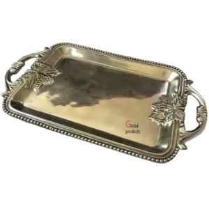 Plateau de service en métal de forme carrée de regard royal avec la poignée de concepteur pour la maison et le restaurant d'hôtel - Product Image 1