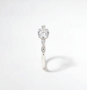 Bague de fiançailles de style vintage en argent sterling 925, or blanc massif 14K 18K, clarté DEF VS VVS, qualité supérieure, pour demande en mariage - Product Image 2