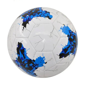 Ballon de football incurvé de haute qualité pour l'entraînement, jouet de sport pour garçons et filles, utilisation en extérieur et en intérieur, en cuir PU, tailles 3-5 - Product Image 2