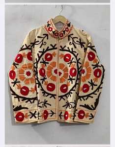 Chaqueta de Mujer con Bordado Suzani de Algodón, Moda Sostenible Hecha a Mano, Fabricante Mayorista, Exportación - Product Image 2