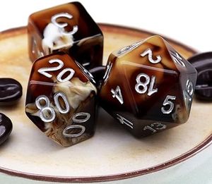 Juego de Dados de Juego Ecológicos Pintados a Mano, Diseño de Lujo en Resina y Madera, Patrón Escultural RPG, Arte Coleccionable - Product Image 1