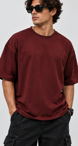Camiseta Oversize para Hombre de 300 GSM con Diseño de Mochila |   Bolsillo trasero integrado en la mochila |   Camiseta Urbana Personalizada - Product Image 2