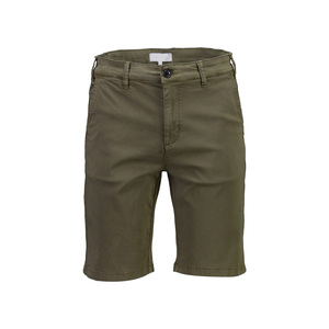 Shorts décontractés et élégants pour hommes, parfaits pour des mouvements fluides, un port décontracté et un look équilibré avec une touche urbaine moderne. - Product Image 1