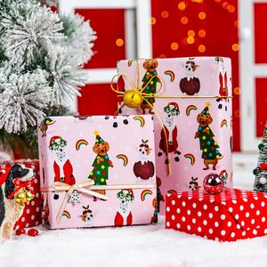 Rotolo di Carta da Regalo Natalizia con Cani Rosa, Decorazioni Natalizie con Cani Carini, Carta da Regalo Reversibile a Pois Rossi e Arcobaleno - Product Image 3