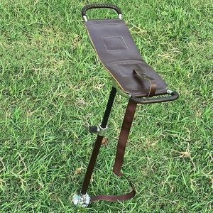 Bastón de Senderismo Vintage de Cuero PU con Eje de Aleación de Aluminio, Ajustable en 3 Secciones (75-95 cm), Punta de Goma, Plegable para Camping y Senderismo - Product Image 3