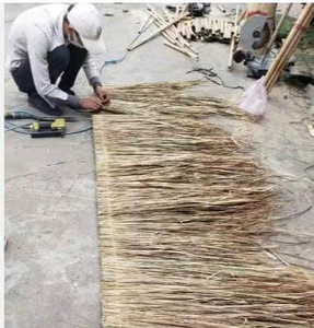 Palm Leaf Umbrella 2.1m Natural Thatch Roof Umbrella for Garden Beach Resort Vietnam Supplier Bulk Export Quality - Product Image 3