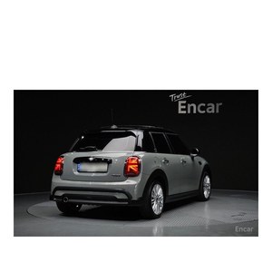 มินิ คูเปอร์ 5 ประตู คลาสสิค พลัส ปี 2022 ระยะทาง 42,361 กม. มาตรฐานไอเสียยูโร 5 เบาะหนังและกล้องมองหลัง - Product Image 2