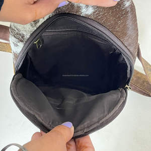 Venta caliente pelo en cuero de vaca al aire libre solo hombro pecho bolsa personalizada cuero genuino ciclismo deportes Sling Bag para Unisex - Product Image 6