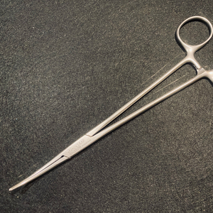 เครื่องมือผ่าตัดทางการแพทย์ สแตนเลสสตีล คีมหนีบห้ามเลือด Heiss แบบโค้ง 8 นิ้ว อุปกรณ์ผ่าตัด สำหรับศัลยแพทย์ - Product Image 3