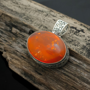 Colgante de piedra preciosa de ámbar natural con engaste de plata – Ámbar naranja cálido - Product Image 4