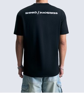 เสื้อยืดโอเวอร์ไซส์ผู้ชาย คอตั้ง ผ้าทวิลล์ โพลีเอสเตอร์ 100% หนานุ่ม ล้างสีแบบแอซิดวอช พร้อมโลโก้สั่งทำพิเศษ สไตล์สตรีทแวร์ ODM - Product Image 2