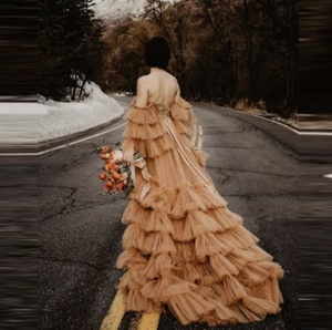 ชุดราตรียาวฟูฟ่องเปิดไหล่สำหรับผู้หญิงชุดราตรียาวผ้าตาข่ายฟูฟ่อง - Product Image 2