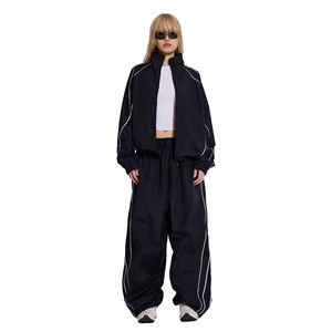 Conjunto Deportivo de Invierno para Mujer, Estilo Urbano, Corte Holgado, Franja Lateral, Tejido de Poliéster de Secado Rápido, Cuello Alto - Product Image 1