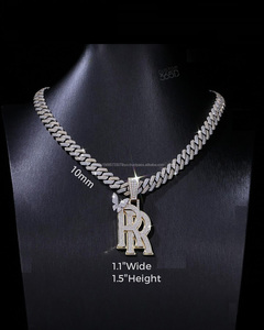 Colgante de letra de diseño personalizado glamoroso en plata de ley con VVS Moissanite Diamond Sparkling VVS Diamond charm diseño de moda - Product Image 2