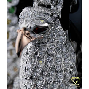 Pendentif « EBT » avec aigle en vol et diamants VVS multi-formes cultivés en laboratoire, en argent sterling 925 - Product Image 6