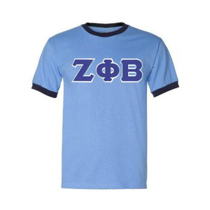 Camiseta Negra de Manga Corta para Hombre Alpha Kapa Psi con Letras Griegas Azules Estampadas en la Parte Delantera, Cuello Redondo Informal, Corte Regular, Algodón Jersey - Product Image 4