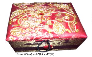 Handmade Eco-Friendly Textile Square Jewelry Box Pink Velvet Lining White Beaded Necklace Display Designer Brass Inlay Home - Product Image 6