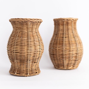 Vases en rotin durables en gros, fabriqués au Vietnam, pour la vente en gros, porte-fleurs. - Product Image 1