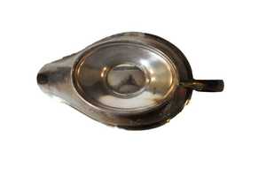 Salsera Artesanal de Metal con Acabado de Lujo, Estilo Royal Heritage, para Servir Salsas - Product Image 2