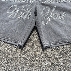 Shorts en jean baggy à strass pour femme – Tendance hiver – Style urbain - Product Image 3