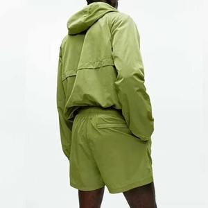Conjunto de Pantalones Cortos y Chaqueta Cortavientos de Verano de Poliéster/Algodón, Transpirable, Cómodo, Estilo Urbano, Personalizado, de Forro Polar para Hombre - Product Image 2