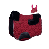 Ensemble de tapis de selle pour cheval en peau de mouton de qualité supérieure avec bonnet d'oreille assorti |   Tapis de selle équestre matelassé hexagonal |   Équitation