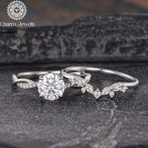 Bague de fiançailles en or rose et argent avec moissanite certifiée IGI, taille coussin, sertie de griffes, bande pavée, pour femme, romantique - Product Image 6