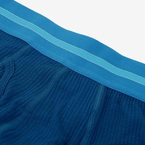 Soutien-gorge de sport sans couture en satin doux de qualité supérieure pour femme, à maintien moyen, séchage rapide et léger - Product Image 2
