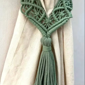 Set of 2 Tassel Curtain Tiebacks - Decorative Curtain Holdbacks - Product Image 1