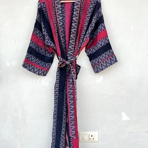 Kimono sari en soie Kimono en soie pour femme Robe de chambre faite à la main - Product Image 1