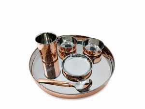 Juego de Thali de Lujo Clásico de Cobre Martillado y Acero con Cuencos, Cuchara de Vidrio y Tenedor, Vajilla India Premium para Uso en el Hogar y Restaurantes - Product Image 3