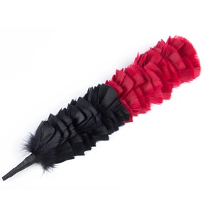 Pluma con Patrón de Lazo de Terciopelo de Piel Sintética Negra y Roja para Gorro Glengarry, Gorro Balmoral, Boina, Gorra Casual para Adultos Unisex para las Cuatro Estaciones - Product Image 1