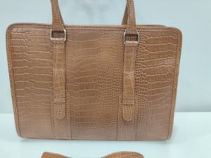 กระเป๋าถือสุภาพสตรีสำหรับธุรกิจปี 2026 กระเป๋าโท้ทขนาดใหญ่ กระเป๋าหนังจระเข้ทำมือ - Product Image 2