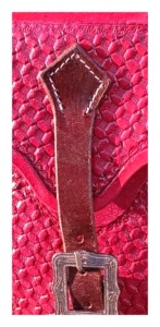 Harnais en cuir rose pour selle western avec protection d'étrier personnalisée en plastique et boucle métallique - Product Image 4