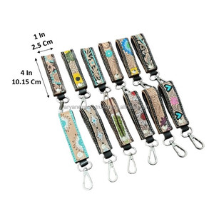 พวงกุญแจกระเป๋าหนังวัวเครื่องมือทำมือเป็นของขวัญโปรโมชั่นล่าสุดของ2025พวงกุญแจห้อยข้อมือดีไซน์ทันสมัยสำหรับทุกเพศ - Product Image 2