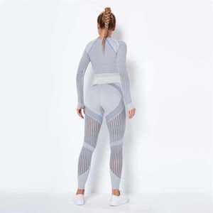 Vêtements de sport en gros pour femmes : Ensemble de yoga et tenue de sport sans couture pour la gym et le fitness - Product Image 6