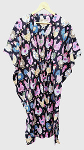 Bata tipo kimono con cuello en V para mujer, vestido con cordón y manga corta, estampado de pollo colorido en negro - Product Image 2