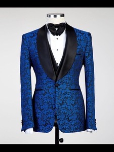 Blazer de smoking pour homme en jacquard floral bleu roi avec revers en satin noir – Veste de costume de créateur pour mariage et soirée - Product Image 3