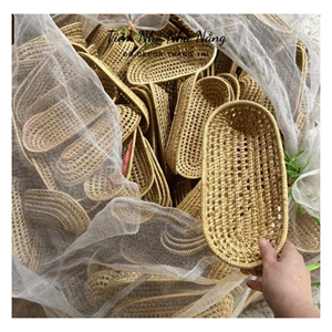 Panier et plateau en rotin tressé, fabriqués à partir de brins de rotin naturel pour servir des collations et décorer l'intérieur, fabrication artisanale vietnamienne - Product Image 2