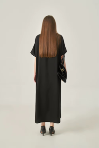 ผ้าไหมซาตินย้อมสีเรียบสไตล์วินเทจ เรียบง่าย ระบายอากาศได้ดี แขนเสื้อโปโลแบบปกติ ทอแบบมินิมอล เอวหลวม ใส่สบายในฤดูร้อน กระดุมติดแบบมิดิ - Product Image 4