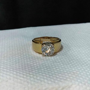 Anillo de Compromiso de Diamantes con Corte Brillante Certificado por IGI en Oro Amarillo de 18K para Hombre, con Engaste Clásico de Puntas, Regalo de Aniversario Elegante para Fiestas - Product Image 1